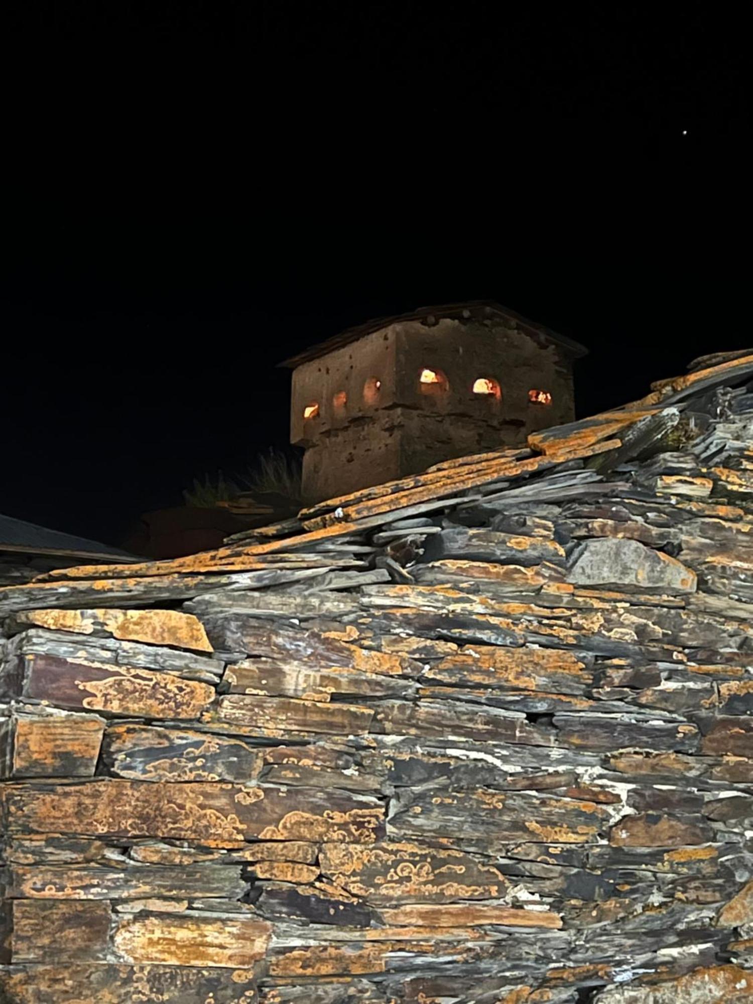 Guesthouse Ivas Ushguli Luaran gambar